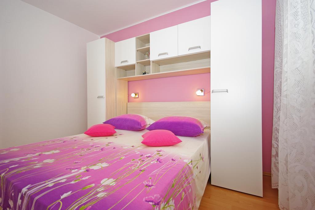 Apartments Senka Макарська Екстер'єр фото