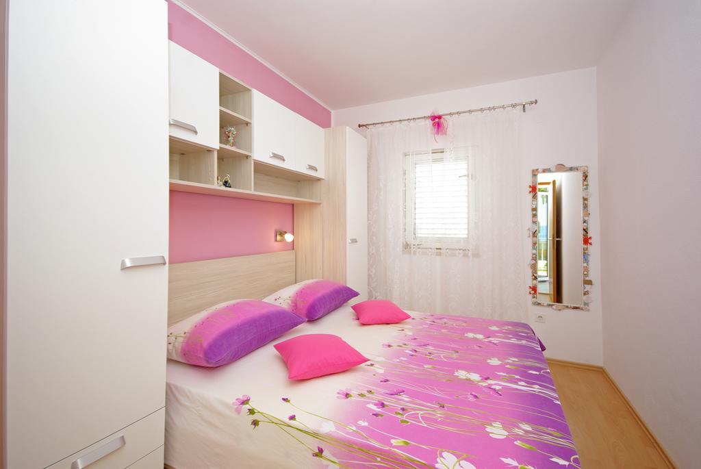 Apartments Senka Макарська Екстер'єр фото